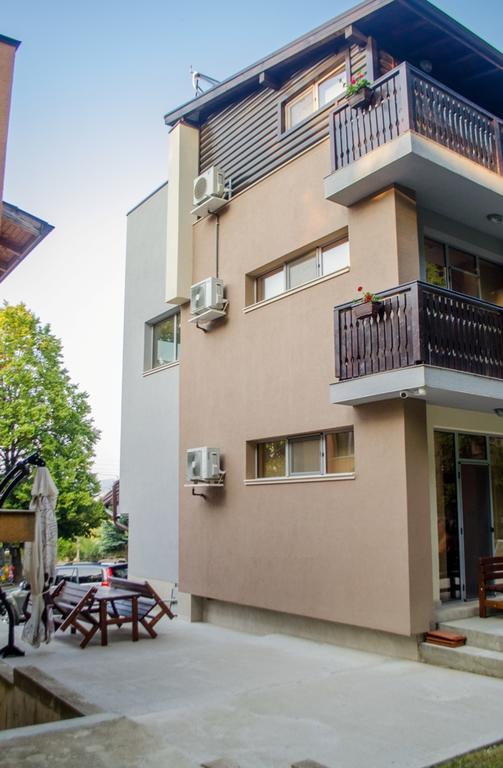 Guest House Dinevi Saparewa Banja Zewnętrze zdjęcie