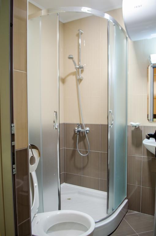 Guest House Dinevi Saparewa Banja Zewnętrze zdjęcie